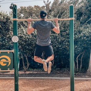 Meet your Posher, Aaron